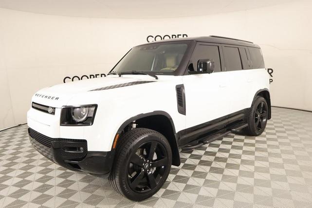 Photo of 2025 Fuji White Land Rover Defender