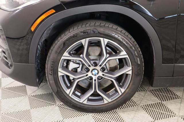 Photo of 2023 Jet Black BMW X2