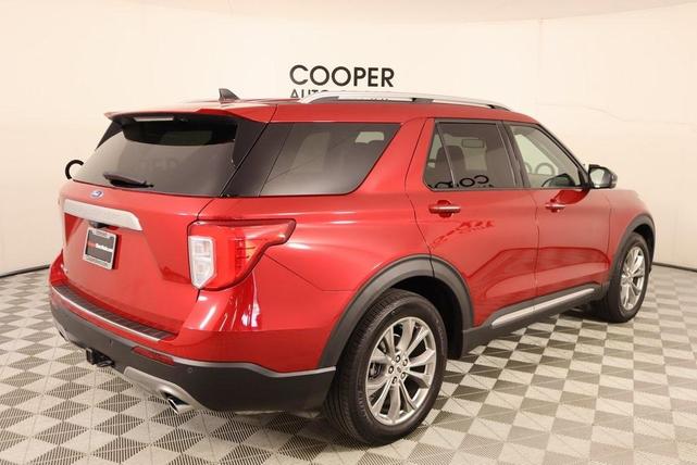 Photo of 2022 Rapid Red Metallic Tinted Clearcoat Ford Explorer