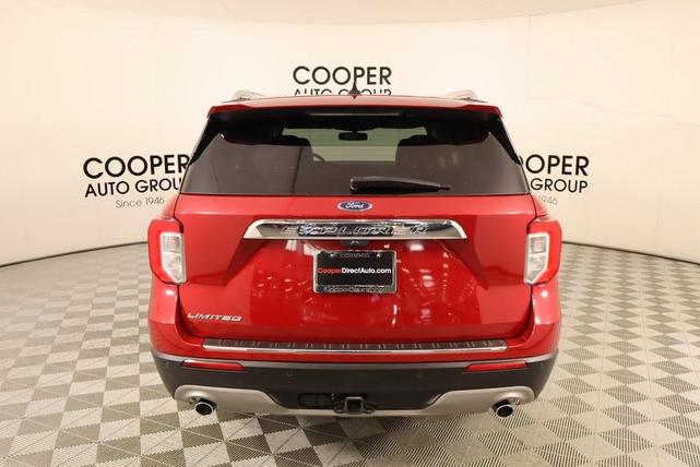 Photo of 2022 Rapid Red Metallic Tinted Clearcoat Ford Explorer