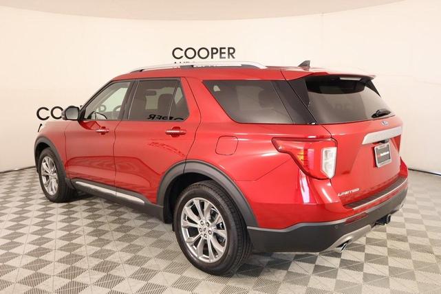 Photo of 2022 Rapid Red Metallic Tinted Clearcoat Ford Explorer