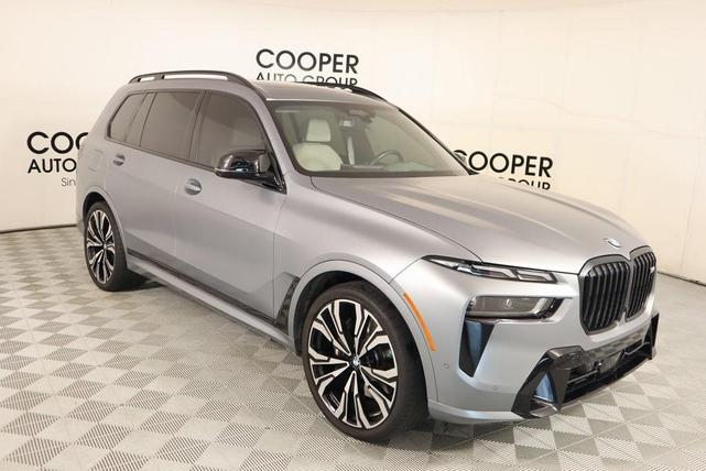 2023 BMW X7