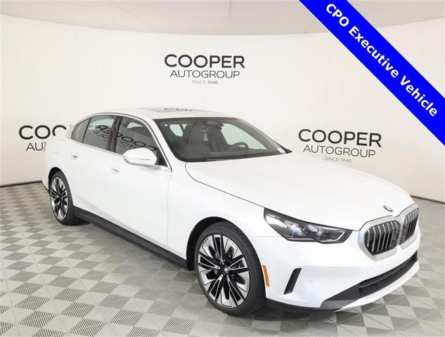 2024 BMW 530