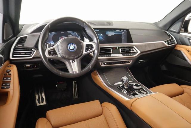 Photo of 2023 Alpine White BMW X5 PHEV