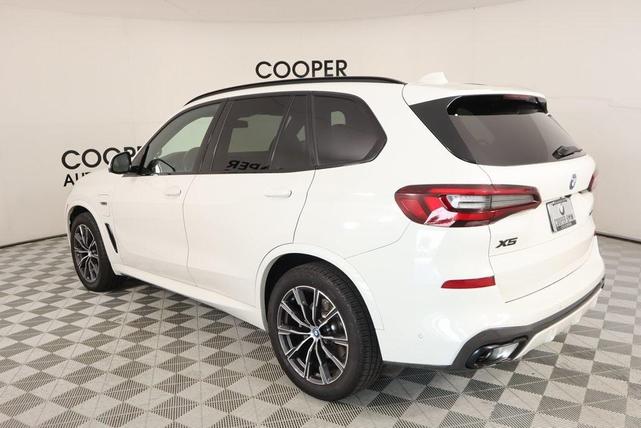 Photo of 2023 Alpine White BMW X5 PHEV