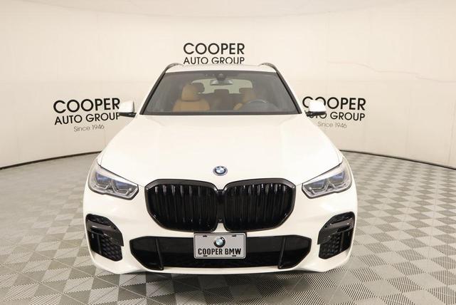 Photo of 2023 Alpine White BMW X5 PHEV