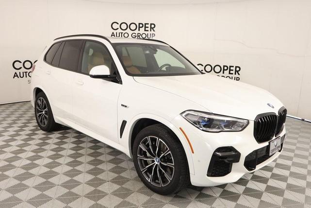 Photo of 2023 Alpine White BMW X5 PHEV