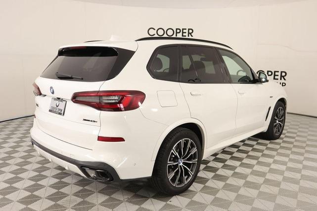 Photo of 2023 Alpine White BMW X5 PHEV
