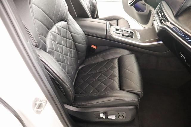 Photo of 2024 Mineral White Metallic BMW X5