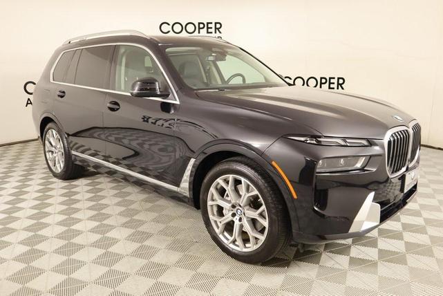 2023 BMW X7