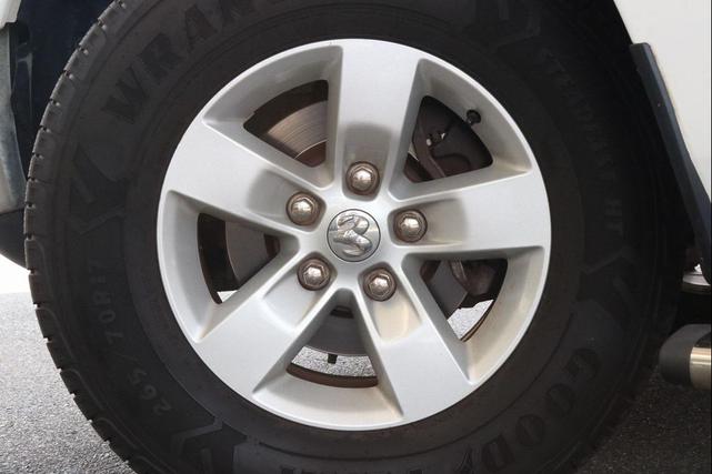 Photo of 2019 Bright White Clearcoat RAM 1500