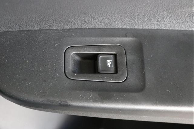 Photo of 2022 Pyrite Silver Metallic Volkswagen Taos