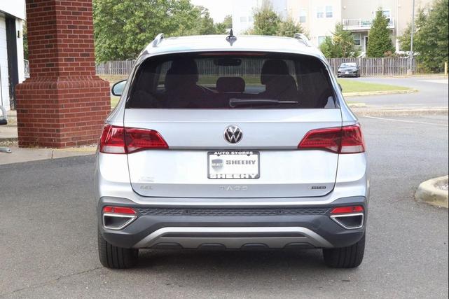 Photo of 2022 Pyrite Silver Metallic Volkswagen Taos