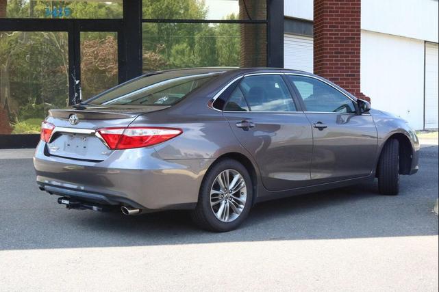 Photo of 2017 Predawn Gray Mica Toyota Camry
