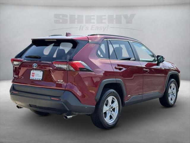 Photo of 2020 Pearl Toyota RAV4 Hybrid