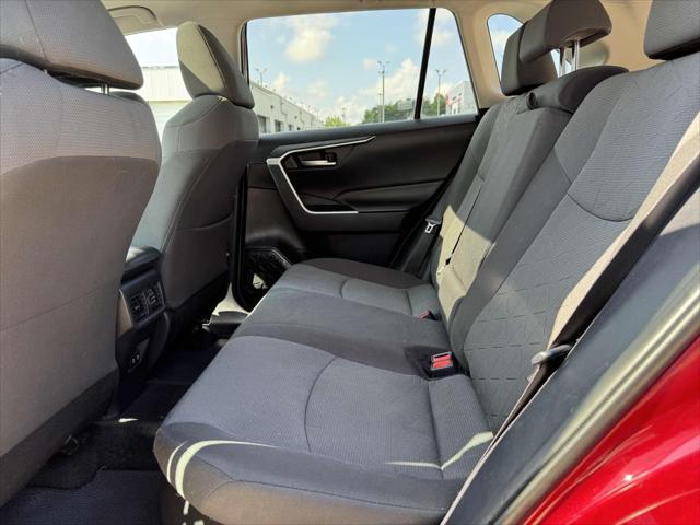 Photo of 2020 Pearl Toyota RAV4 Hybrid