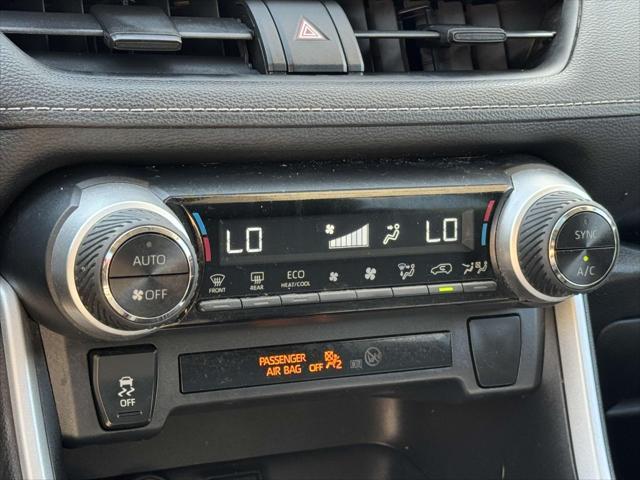 Photo of 2020 Pearl Toyota RAV4 Hybrid