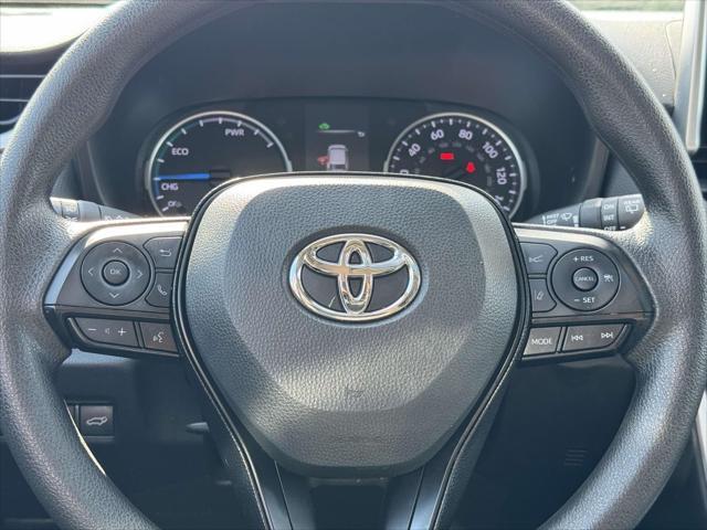Photo of 2020 Pearl Toyota RAV4 Hybrid