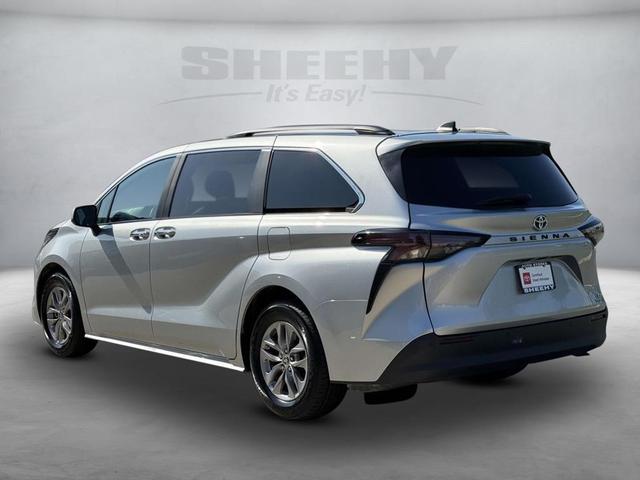 Photo of 2023 Celestial Silver Metallic Toyota Sienna