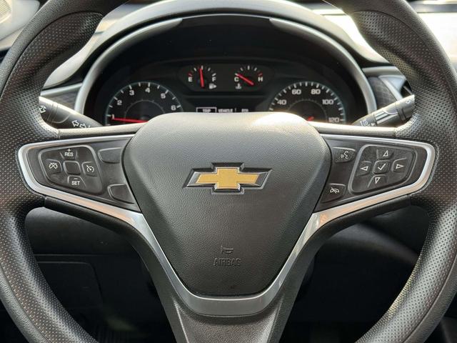 Photo of 2022 Mosaic Black Metallic Chevrolet Malibu