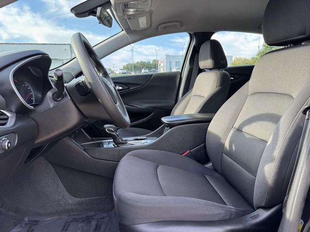 Photo of 2022 Mosaic Black Metallic Chevrolet Malibu