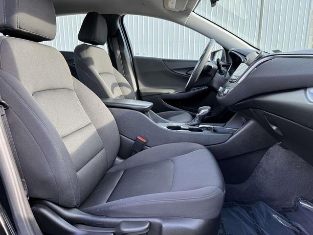 Photo of 2022 Mosaic Black Metallic Chevrolet Malibu