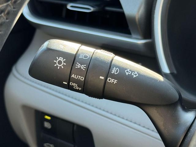 Photo of 2021 Midnight Black Toyota Highlander