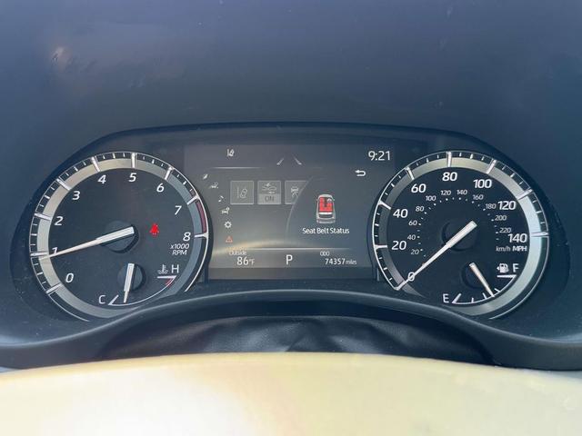 Photo of 2021 Midnight Black Toyota Highlander