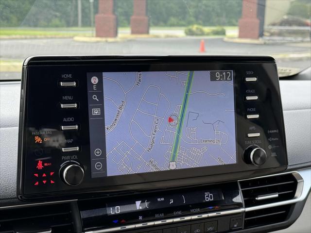 Photo of 2023 Sunset Bronze Toyota Sienna