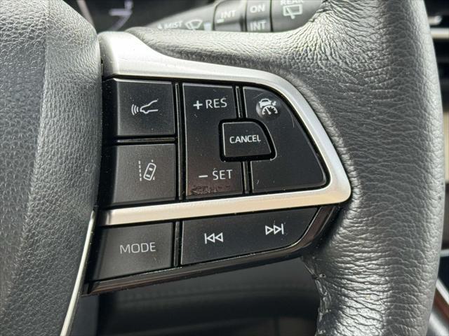 Photo of 2023 Sunset Bronze Toyota Sienna