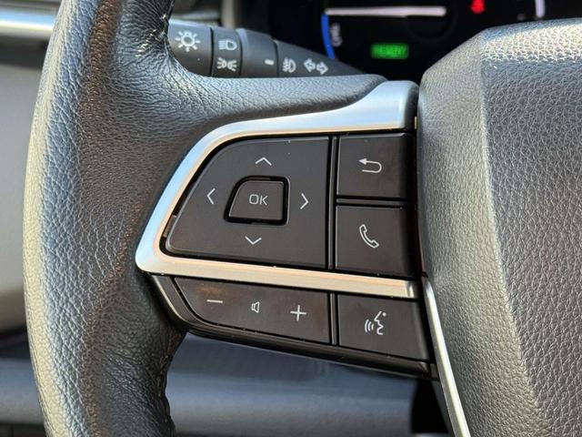 Photo of 2023 Wind Chill Pearl Toyota Sienna