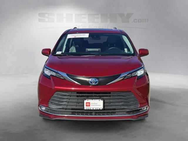 Photo of 2023 Wind Chill Pearl Toyota Sienna