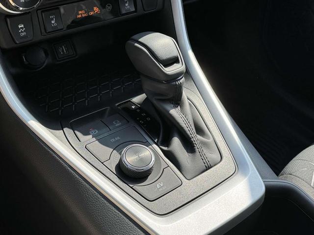 Photo of 2025 Silver Sky Metallic Toyota RAV4 Hybrid