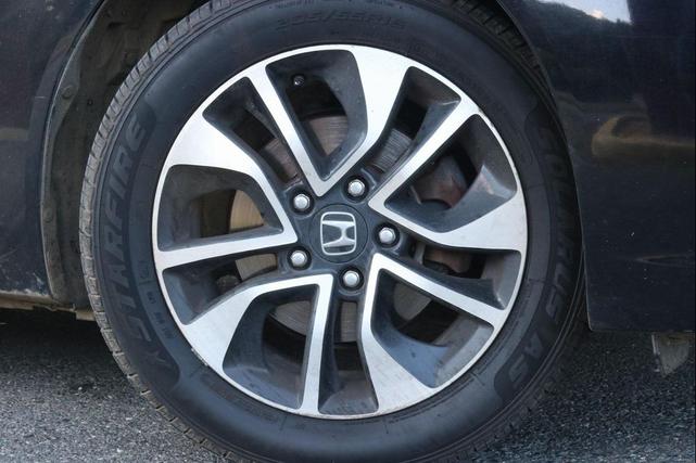 Photo of 2014 Crystal Black Pearl Honda Civic