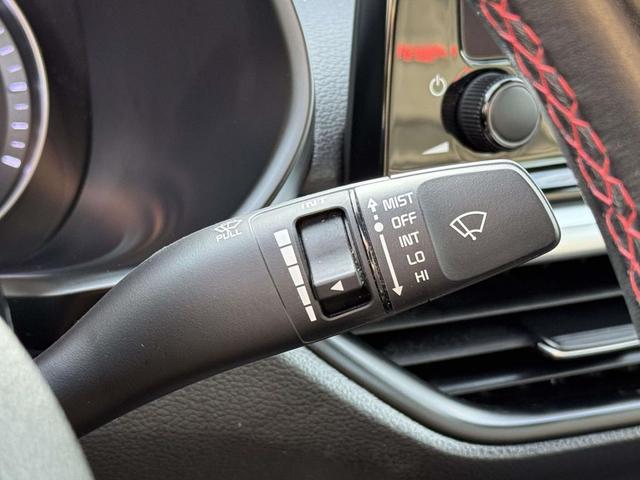 Photo of 2023 Snow White Pearl Kia Forte