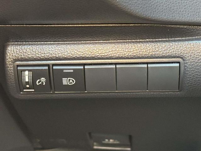 Photo of 2025 Midnight Black Metallic Toyota Corolla Hybrid