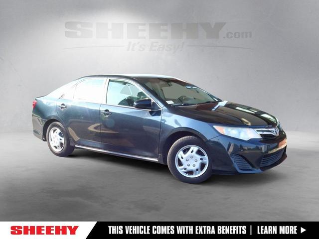Photo of 2013 Cosmic Gray Mica Toyota Camry