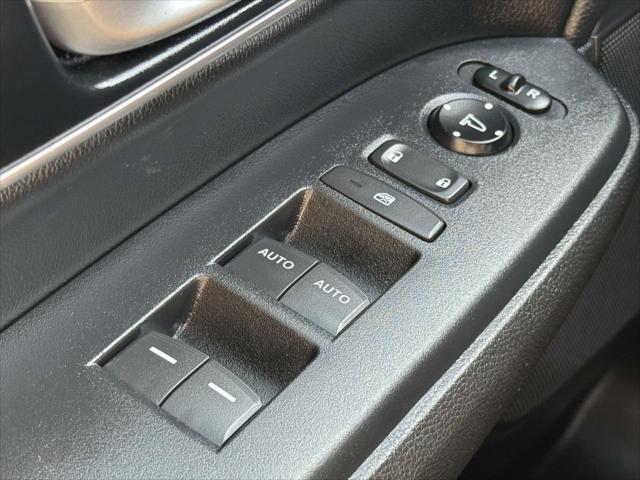 Photo of 2022 Platinum White Pearl Honda CR-V