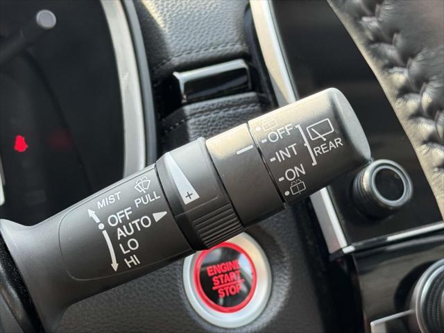 Photo of 2022 Platinum White Pearl Honda CR-V