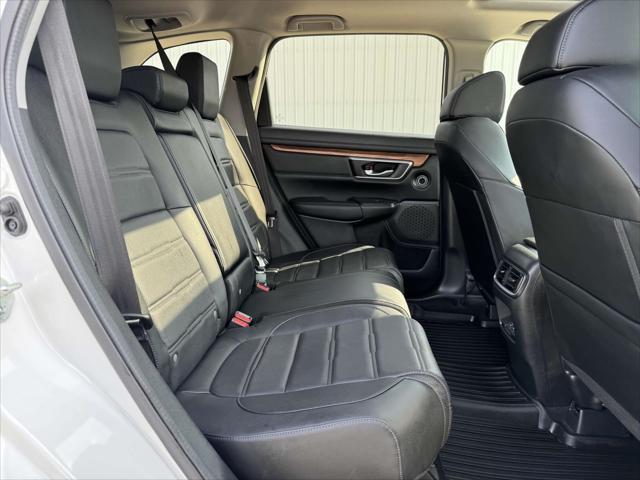 Photo of 2022 Platinum White Pearl Honda CR-V