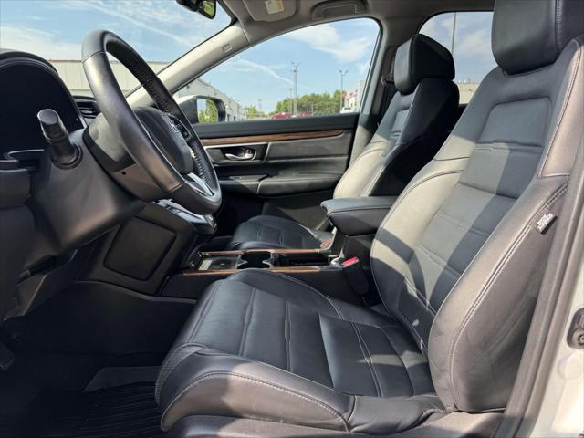 Photo of 2022 Platinum White Pearl Honda CR-V