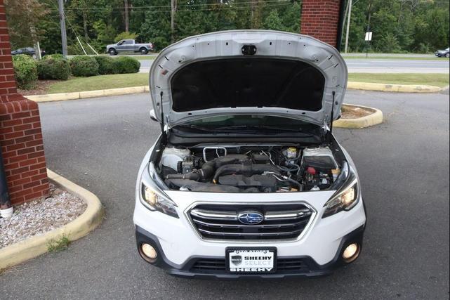 Photo of 2019 Crystal White Pearl Subaru Outback