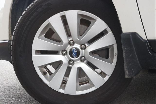 Photo of 2019 Crystal White Pearl Subaru Outback