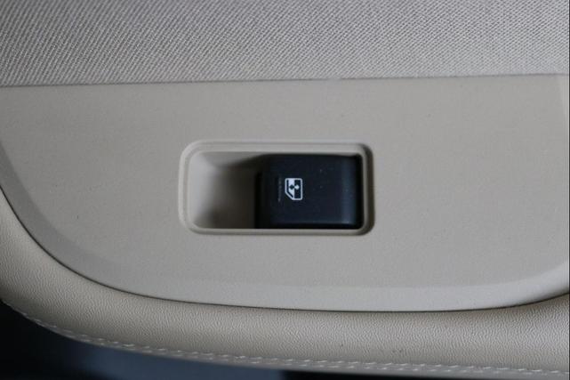 Photo of 2019 Crystal White Pearl Subaru Outback