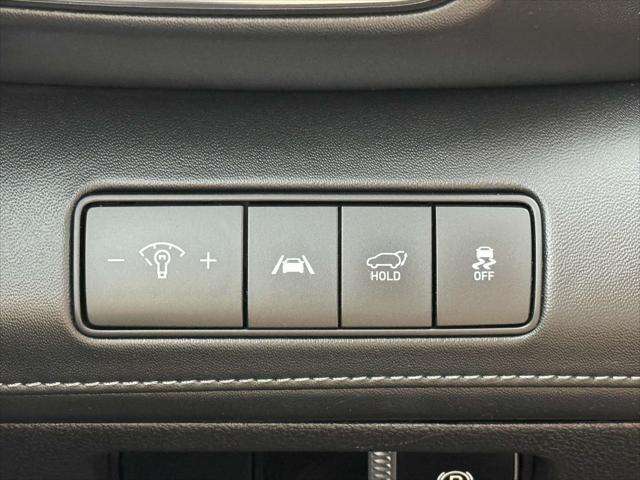 Photo of 2022 Shimmering Silver Pearl Hyundai SANTA FE