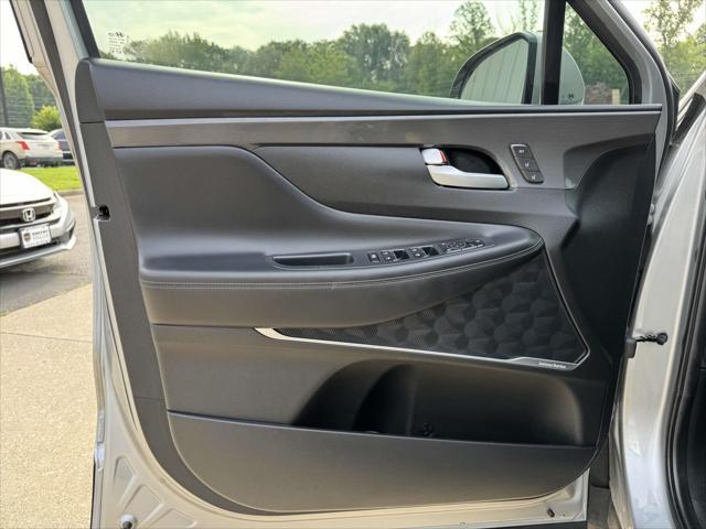 Photo of 2022 Shimmering Silver Pearl Hyundai SANTA FE