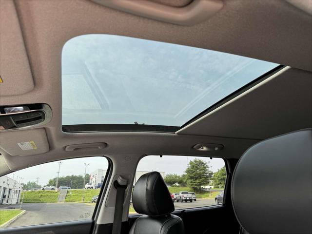 Photo of 2022 Shimmering Silver Pearl Hyundai SANTA FE