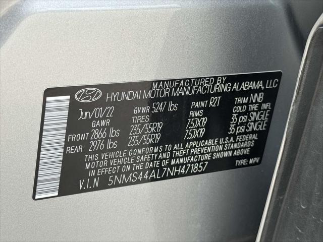 Photo of 2022 Shimmering Silver Pearl Hyundai SANTA FE