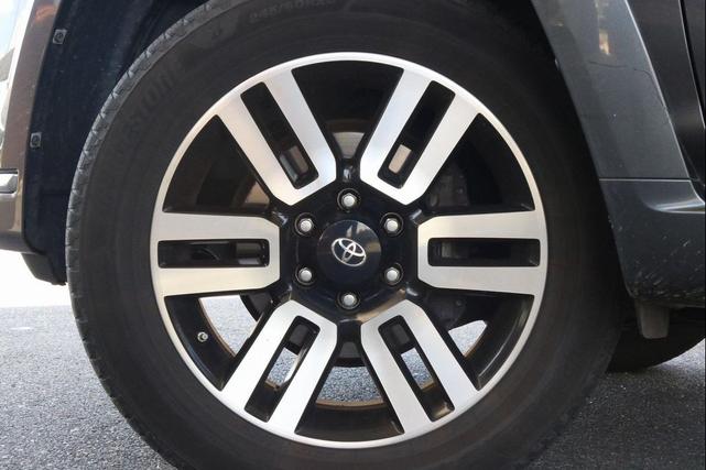 Photo of 2020 Magnetic Gray Toyota 4Runner