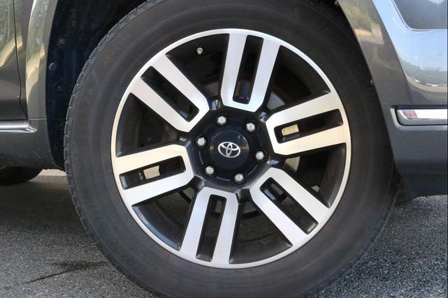 Photo of 2020 Magnetic Gray Toyota 4Runner